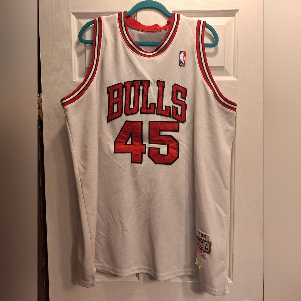 Vintage Michael Jordan #45 Bulls Jersey (1995 Throwback)